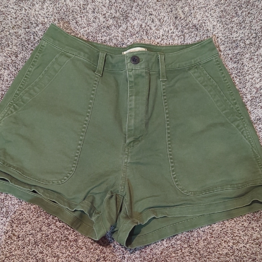 EUC Madewell Curvy Utility Shorts